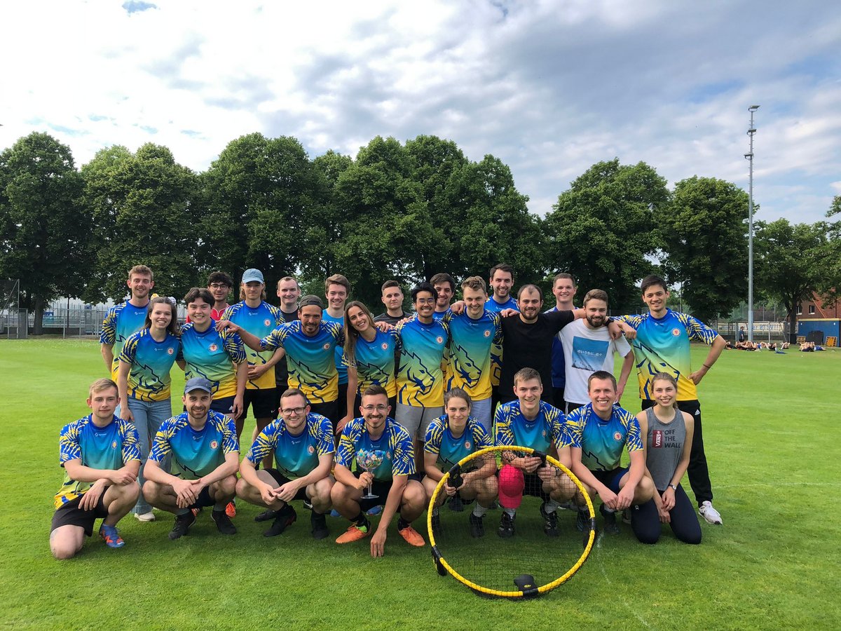 Teamfoto der Abteilung Roundnet