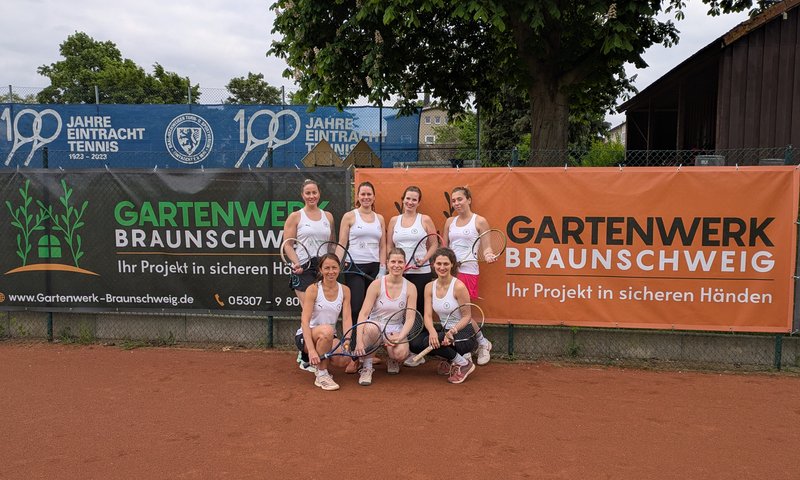 Das Gartenwerk Braunschweig fördert Eintracht-Tennis und das Damen-30-Team