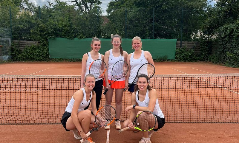 Die zweiten Tennis-Damen von Eintracht